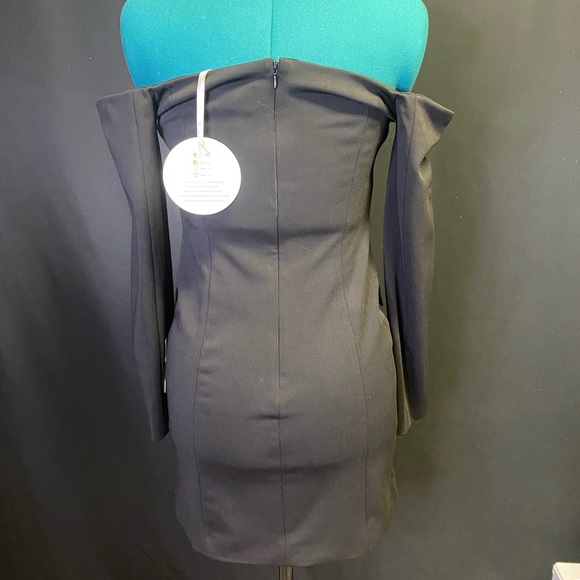 Off the shoulder tux dress - Picture 4 of 15